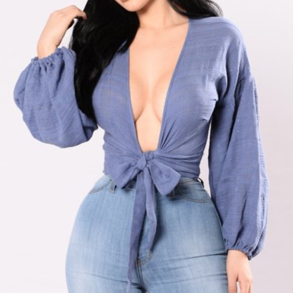 Ruffle sleeve denim top